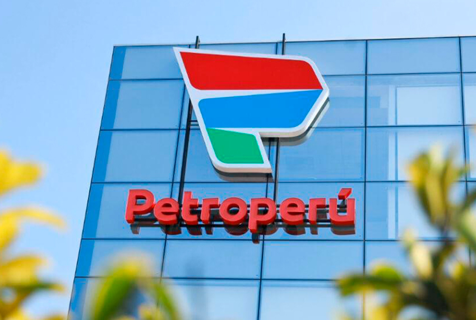 RENUNCIA DEL DIRECTORIO DE PETROPERÚ ERA PREVISIBLE TRAS INACCIÓN DEL GOBIERNO 