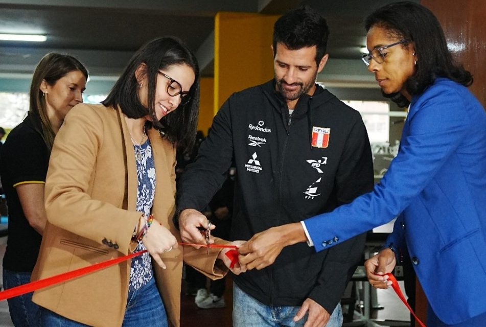 DEPORTISTAS OLÍMPICOS INAUGURAN REMODELADO GIMNASIO EN BENEFICIO PARA EL TEAM PERÚ