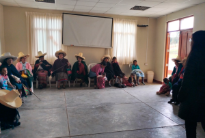 MADRES DE CASERÍO LA SHITA SE CAPACITAN EN EL BUEN USO DEL VASO DE LECHE EN CAJAMARCA