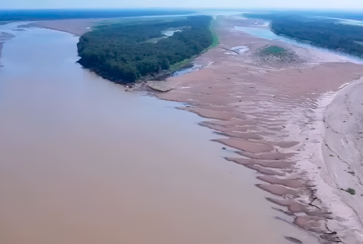 DESCENSO DEL RÍO AMAZONAS PODRÍA SUPERAR A LA PEOR SEQUÍA DE LOS ÚLTIMOS 40 AÑOS