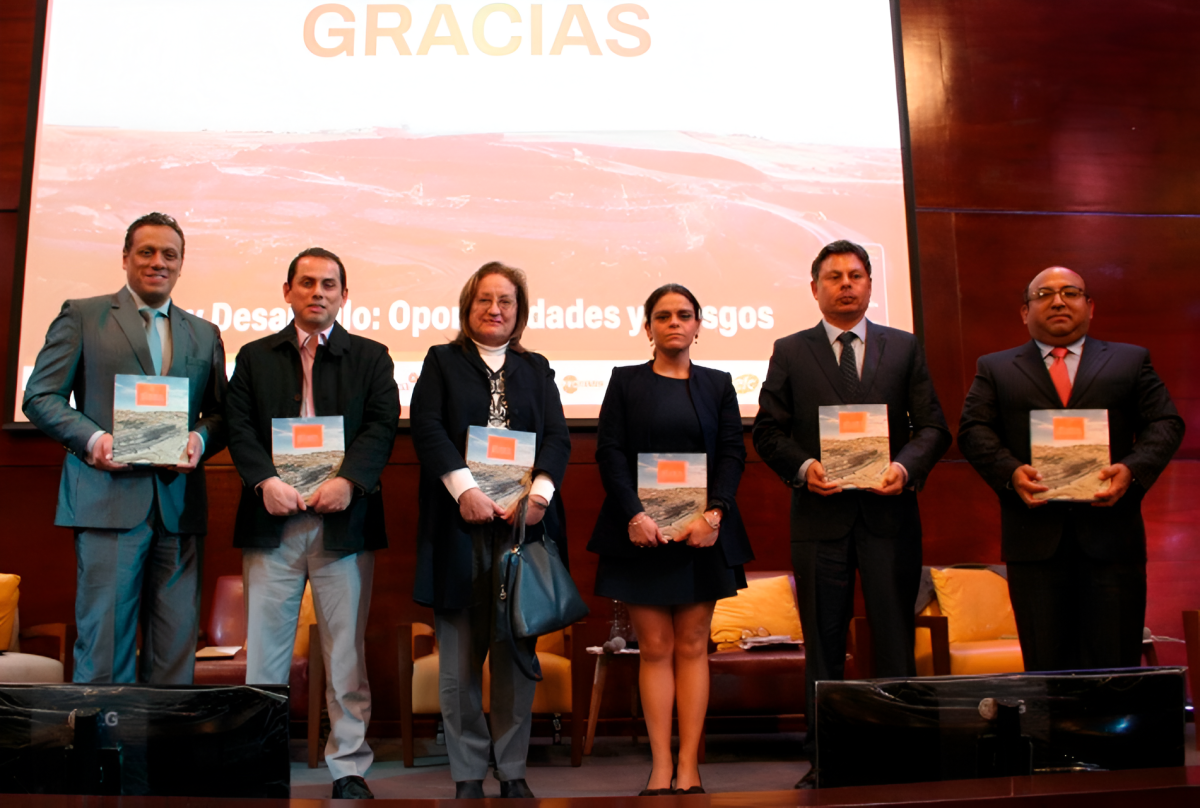 ESPECIALISTAS SUGIEREN TRABAJAR EN CUATRO ASPECTOS CLAVE PARA FORTALECER LA BUENA RELACIÓN DE LA MINERÍA CON LA SOCIEDAD