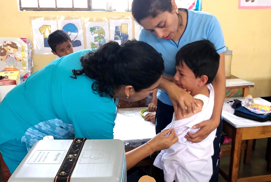 SEIS DISTRITOS DE CAJAMARCA ALCANZAN LA META DE VACUNACIÓN CONTRA LA POLIO Y EL SARAMPIÓN