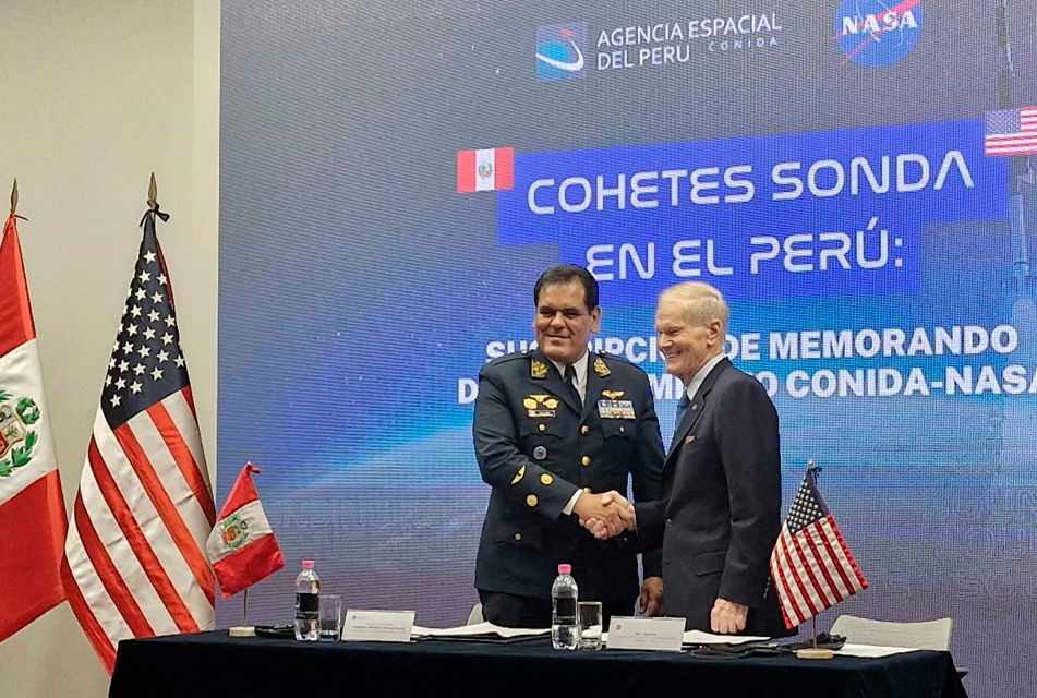 PERÚ Y EE.UU. DESTACAN FORTALECIMIENTO DE COOPERACIÓN EN MATERIA AEROESPACIAL