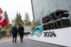 CARLOS AQUINO: “EL APEC FOMENTA LA COOPERACIÓN ECONÓMICA SIN BARRERAS POLÍTICAS”