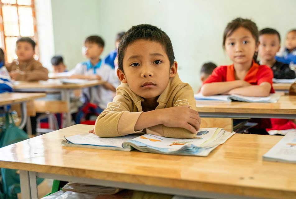 URGE NUEVO PERFIL DE EGRESADO EN EDUCACIÓN BÁSICA REGULAR ANTE UN MUNDO EN CONSTANTE CAMBIO