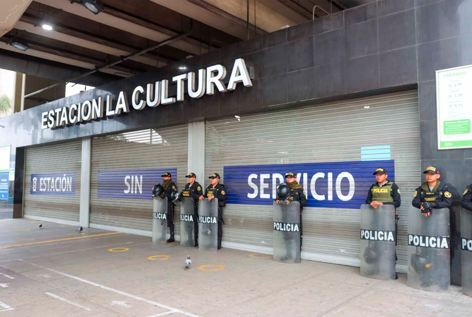 SAN BORJA: CIERRAN ACCESO A ESTACIÓN LA CULTURA DE LÍNEA 1 TRAS BALACERA