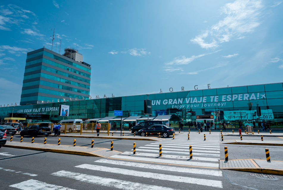 IPE: PERÚ ESTÁ REZAGADO EN EFICIENCIA EN SUS AEROPUERTOS