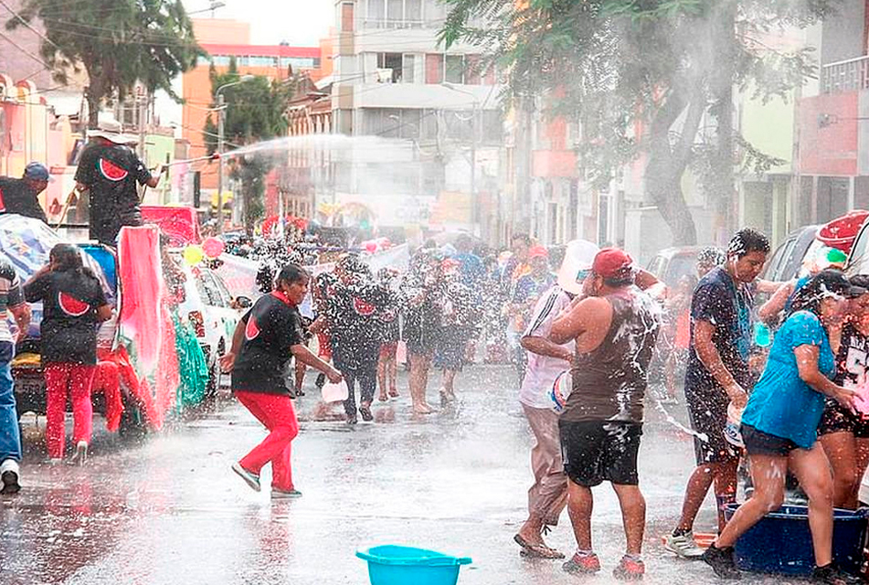 DEMANDAN EL USO RACIONAL DEL AGUA DURANTE LOS CARNAVALES 2025 EN CAJAMARCA