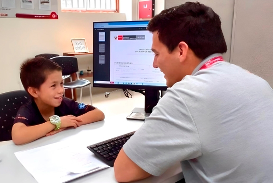 NIÑO ESCRITOR DE AMAZONAS SOLICITA REGISTRO DE SU LIBRO LOS CUENTOS DE MARK JOSHUA PARA PROTEGER SU DERECHO DE AUTOR