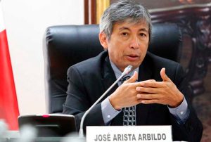 MINISTRO DE ECONOMÍA CRITICÓ PROYECTOS DE LEY SOBRE RETIRO DE CTS