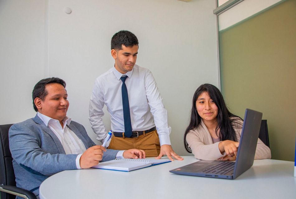 PRONABEC: EGRESADOS DE CRÉDITO EDUCATIVO OBTUVIERON TRABAJO MÁS RÁPIDO Y CON MEJOR SUELDO