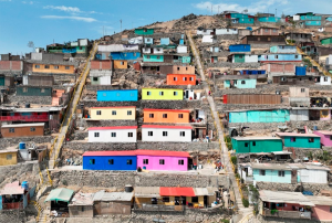 INDEPENDENCIA: ENTREGAN CASAS PREFABRICADAS A FAMILIAS DAMNIFICADAS POR INCENDIO