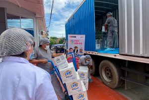 LORETO: WASI MIKUNA Y PADRES DE FAMILIA SUPERVISAN ETAPA DE CARGA, ESTIBA Y TRANSPORTE DE 37 TONELADAS DE ALIMENTOS PARA MAZÁN